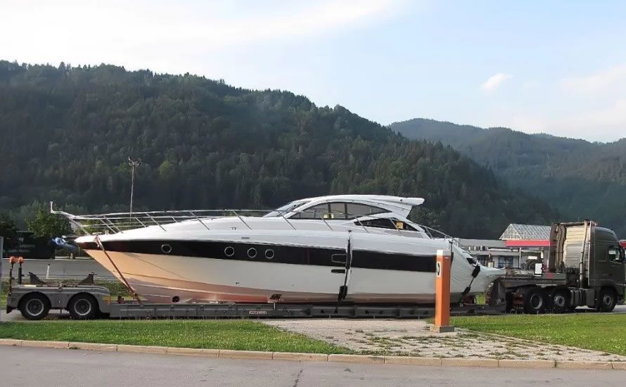 International Yacht Transport